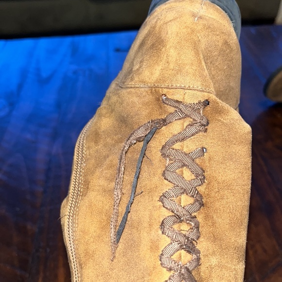 Kenneth Cole Girls Boots - Picture 10 of 13